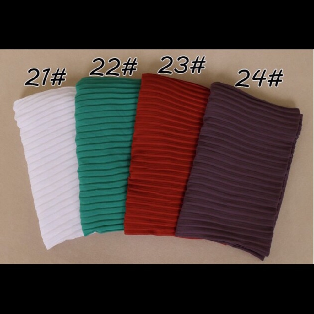 Scarf - Picture 5 of 8
